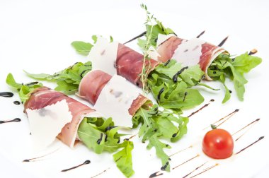 et ve Yeşiller ile et rulolar