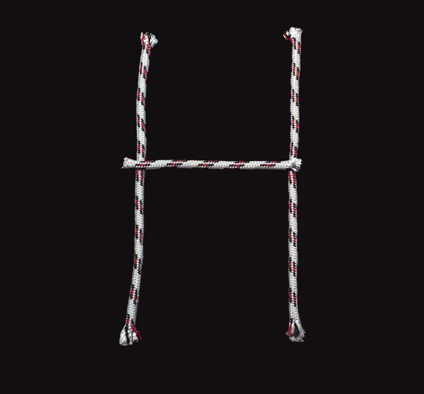 Carta H do alfabeto da corda — Fotografia de Stock