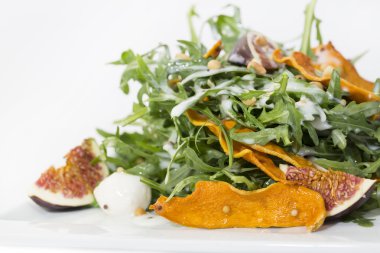 roka jambon peynir salatası