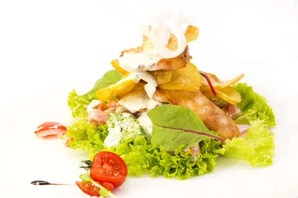 Salade avec poulet et pommes de terre — Photo