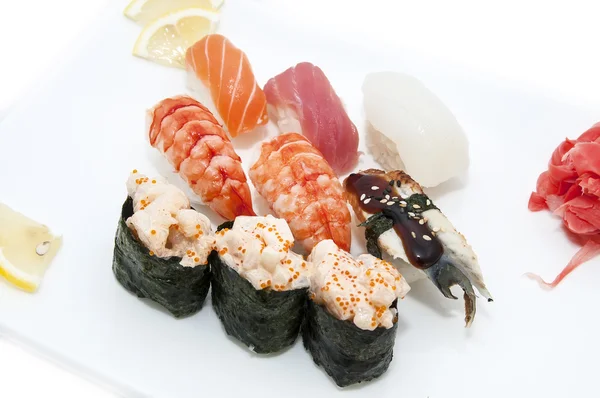 Sushi japonês peixe e frutos do mar — Fotografia de Stock