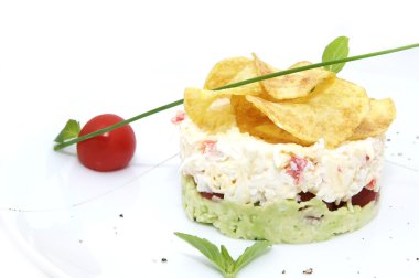 bezelye salatası peynir ve domates