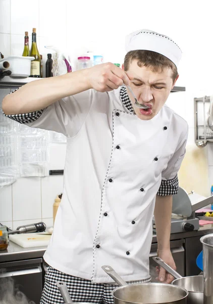 Chef preparing food — Stock Photo, Image