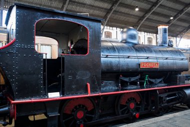 MADRID, İspanya - 27 Mart 2018: Demiryolu Taşımacılığının Gelişiminin Tarihi Müzesi       