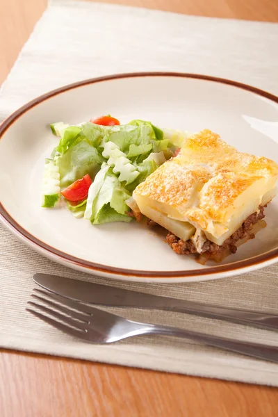 Front ground beef meat with tomato and cream — Stock Photo, Image