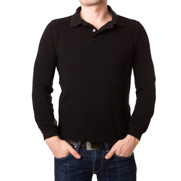 Μαύρο μπλουζάκι πόλο με ένα μακρύ μανίκι σε ένας νεαρός άνδρας — Φωτογραφία Αρχείου