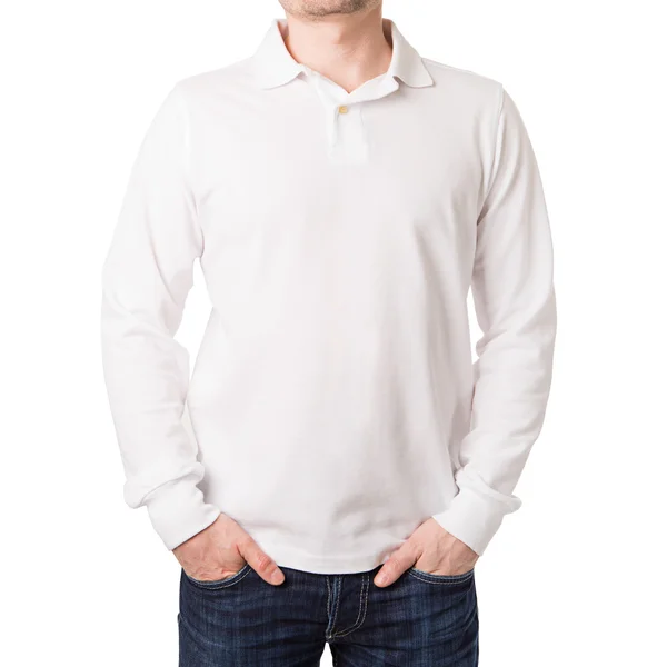 Genç bir adam üzerinde uzun kollu beyaz polo gömlek — Stok fotoğraf