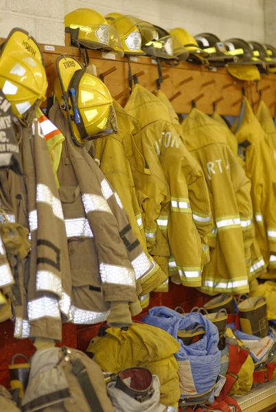 Equipo contra incendios —  Fotos de Stock