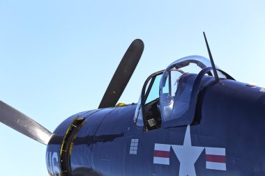 f-4 corsair WWII uçak
