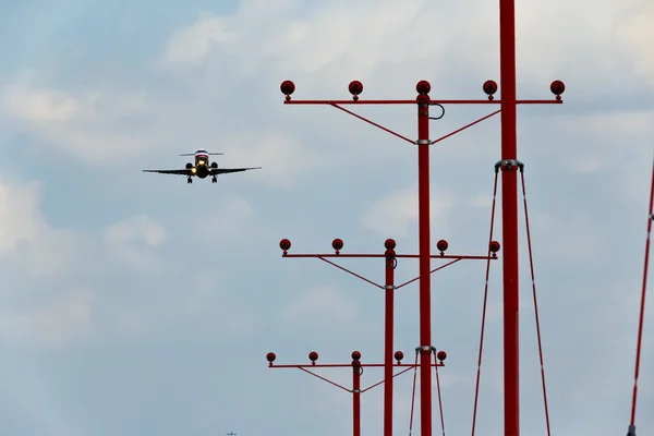 Aterragem de aeronaves — Fotografia de Stock