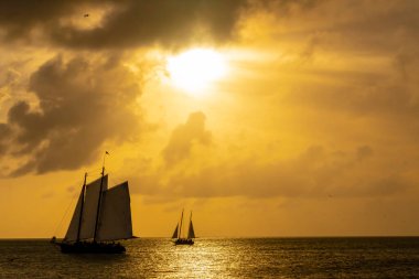 Florida Key West 'te güneş Atlantik Okyanusu' ndan batıyor.