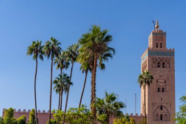 Kutubiyya Camii, Fas 'ın Marakeş kentindeki en büyük camidir. Marakeş 'in güneybatı Medine bölgesinde, Jemaa el-Fna' nın ünlü halka açık yerinin yakınında..