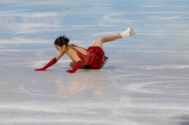 Yi ZHU (CHN), Pekin 2022 Kış Olimpiyatları sırasında Çin 'in başkenti Hebei' de düzenlenen kapalı stadyumda mücadele etmektedir.