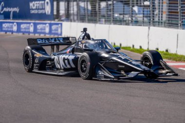 ABD 'nin 14 yaşındaki KYLE KIRKWOOD (R), St. Petersburg St. Petersburg, Florida, ABD' deki St. Petersburg Sokakları 'nda düzenlenen Firestone Grand Prix için uygulamalar yapıyor..