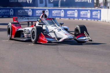 St. Petersburg St. Petersburg, Florida, ABD 'deki St. Petersburg Caddeleri' nde düzenlenen Firestone Grand Prix 'si için 30 yaşındaki Hedensted, Danimarka' lı Christian LUNDGAARD (R).