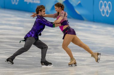 12 Şubat 2022 - Pekin, Hebei, CHN: Almanya Tim DIECK ve Katharina MUELLER Pekin, Hebei, Çin 'de düzenlenen 2022 Kış Olimpiyatları sırasında başkentteki Capital Indoor Stadyumu' nda düzenlenen Artistik Buz Pateni Dans Ritmi Dans Yarışması 'nda yarışıyorlar..