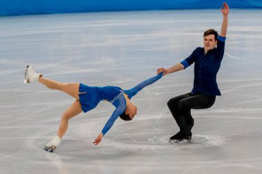 Severin KIEFER ve Miriam ZIEGLER (AUT) 2022 Pekin, Hebei, Çin 'deki Pekin Kış Olimpiyatları sırasında Capital Indoor Stadyumu' nda düzenlenen Çift Artistik Patinaj Kısa Program yarışmasında performans sergilediler..