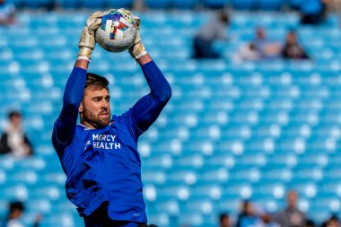 FC Cincinnati kalecisi ALEC KANN, Charlotte, Kuzey Carolina 'daki Bank of America Stadyumu' nda The Charlotte FC 'ye karşı oynadığı maçtan önce ısınıyor. Charlotte FC, FC Cincinnati 'yi 2-0 yendi.