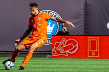 FC Cincinnati Defender GEOFF CAMERON, ABD 'nin Kuzey Carolina eyaletinin Charlotte kentindeki Bank of America Stadyumu' nda The Charlotte FC 'ye karşı oynuyor. Charlotte FC düzenlemelerde konuk FC Cincinnati 'yi 2-0 yendi..