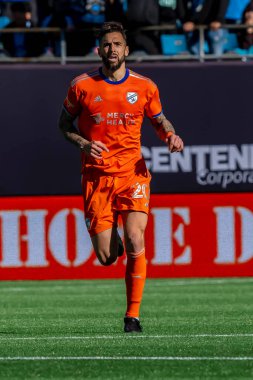 FC Cincinnati Defender GEOFF CAMERON, ABD 'nin Kuzey Carolina eyaletinin Charlotte kentindeki Bank of America Stadyumu' nda The Charlotte FC 'ye karşı oynuyor. Charlotte FC düzenlemelerde konuk FC Cincinnati 'yi 2-0 yendi..