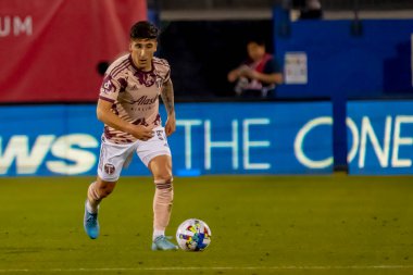 Portland Timber Defender Claudio Bravo (ARG), ABD 'nin Frisco kentindeki Toyota Stadyumu' nda The Dallas FC 'ye karşı oynuyor..  