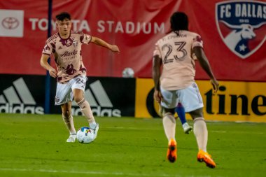 Portland Timber 'ın orta saha oyuncusu David Ayala (ARG), ABD' nin Frisco kentindeki Toyota Stadyumu 'nda The Dallas FC' ye karşı oynuyor..  