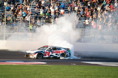William Byron Hampton, GA 'daki Atlanta Motor Yarış Pisti' nde Onur Turu 500 'ü kazandı..