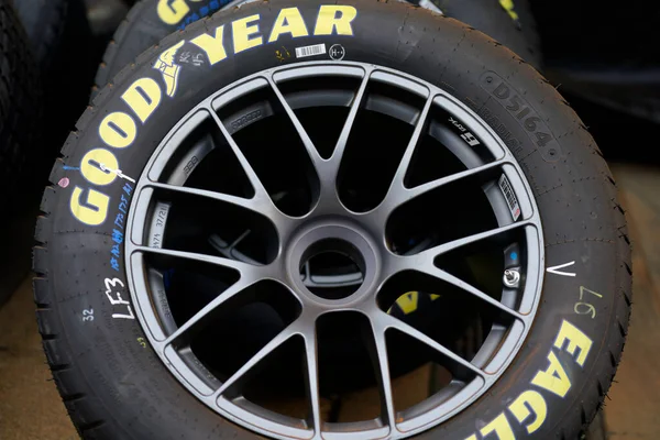 Laços Corrida Com Sujeira Estão Prontos Como Bristol Motor Speedway — Fotografia de Stock