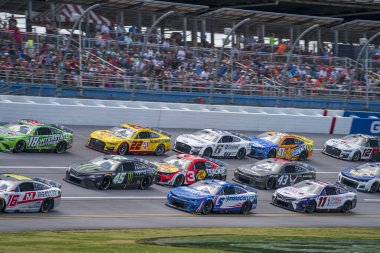 Kurt Busch, Lincoln, AL 'deki Talladega Superspeedway' de GEICO 500 için yarışır..