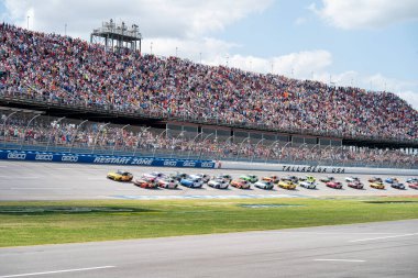 Christopher Bell, Lincoln, AL 'deki Talladega Superspeedway' de GEICO 500 için yarışıyor..
