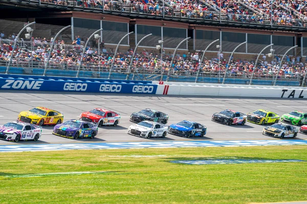 Brad Keselowski Races Position Geico 500 Talladega Superspeedway Lincoln — Stock Photo, Image