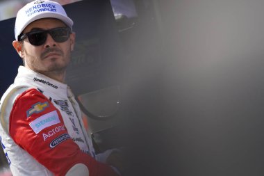 Kyle Larson, Darlington, SC 'deki Goodyear 400' de antrenman yapmak için piste çıkıyor..