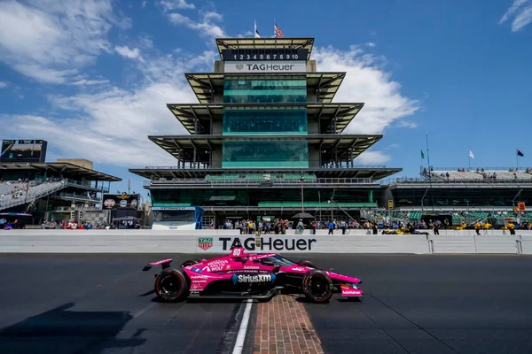 Simon Pagenaud Montmorillon Francia Cruza Patio Ladrillos Durante Una Sesión — Foto de Stock