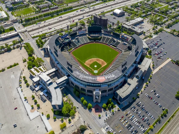 保证率球场的空中景观是位于伊利诺伊州芝加哥南部的大联盟棒球场 — 图库照片