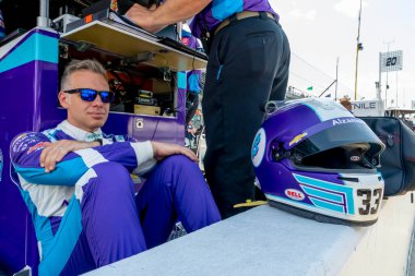 ABD 'li ED CARPENTER (33) Indianapolis 500 için Indianapolis Motor Speedway, Indiana' da pratik yapmaya hazırlanıyor.