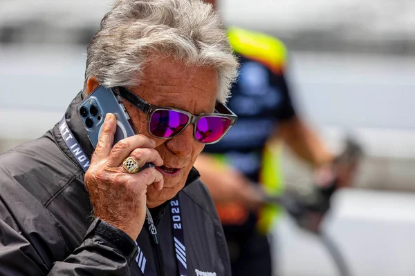 Hall Fame Driver Mario Andretti Watches His Teams Practice Indianapolis — Stock Photo, Image