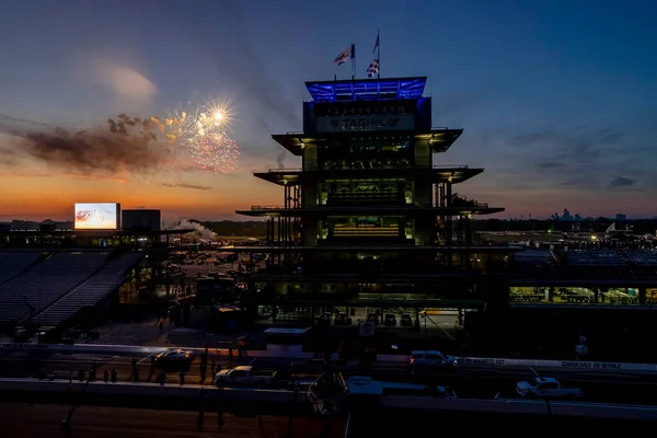 印第安纳波利斯高速道 Indianapolis Motor Speedway 是印第安纳波利斯500的印第安纳波利斯系列赛的东道主 — 图库照片