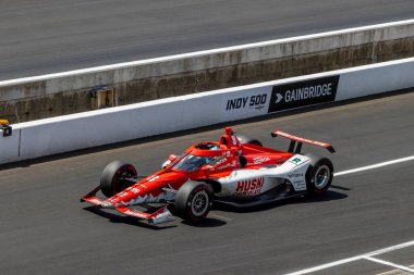 İsveç 'in Kumla kentinden MARCUS ERICSSON (8) Indianapolis Motor Yarış Pisti' nde Indianapolis 500 'ü kazandı..