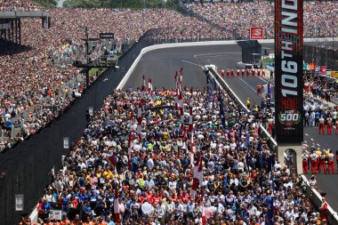 Indianapolis Motor Speedway Indianapolis, MI, ABD 'de Indianapolis 500 için INDYCAR Serisi' ne ev sahipliği yapmaktadır..