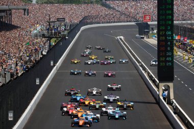 Indianapolis Motor Speedway Indianapolis, MI, ABD 'de Indianapolis 500 için INDYCAR Serisi' ne ev sahipliği yapmaktadır..