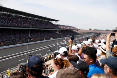 Indianapolis Motor Speedway Indianapolis, MI, ABD 'de Indianapolis 500 için INDYCAR Serisi' ne ev sahipliği yapmaktadır..