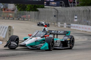Stouffville, Kanada 'dan DALTON KELLETT (4) Detroit' teki Belle Isle Park 'ta yapılan Chevrolet Detroit Grand Prix sırasında virajlarda yarışır..