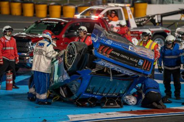 Chris Buescher, Coca-Cola 600 için Concord, NC 'de Charlotte Motor Speedway' de yarışırken kaza yaptı..