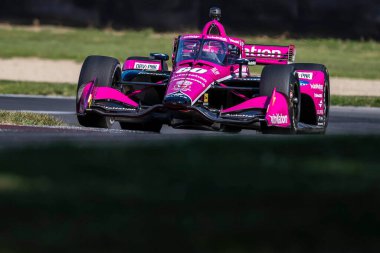 Montmorillon, Fransa 'dan SIMON PAGENAUD (60), Lexington OH' daki Orta Ohio Spor Otomobil Kursu 'nda Honda Indy 200 antrenman oturumunda koşuyor..