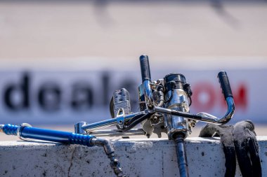 Juncos Yarış ekibi yarış arabalarını Newton, IA, ABD 'deki HY-VEEALS.COM 250 için hazırlıyor..