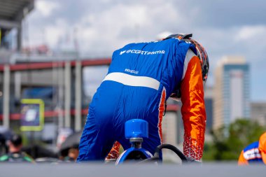 SCOTT DIXON (9) of Auckland, New Zealand prepares to practice for the Big Machine Music City Grand Prix on the Streets Of Nashville in Nashville TN.