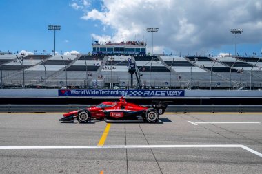 MARCUS ERICSSON (8) of Kumla, Sweden comes down pit road during a practice for the Bommarito Automotive Group 500 at the World Wide Technology Raceway in Madison IL.