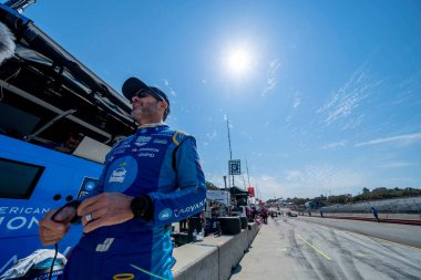 El Cajon, Kaliforniya 'dan JIMMIE JOHNSON (48) Monterey' deki WeatherTech Raceway Laguna Seca 'da Firestone Grand Prix antrenmanına hazırlanıyor..
