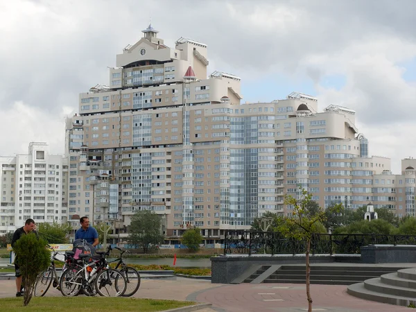 Architettura e natura di Minsk — Foto Stock