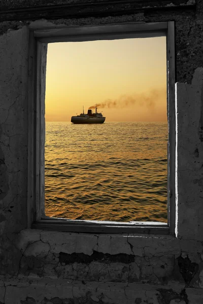 Window on the world. — Stock Photo, Image